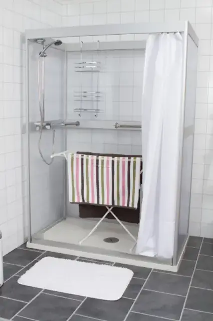 Duschkabin med låg tröskel