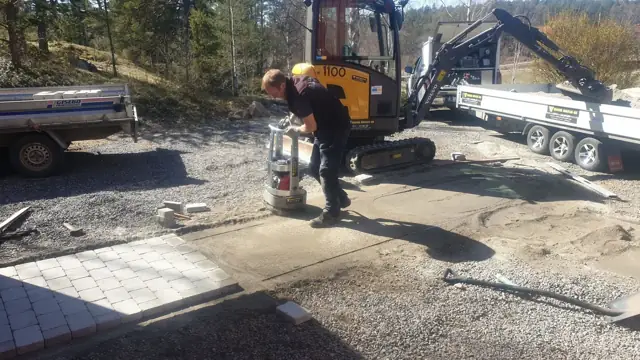Grävarbete vid villa